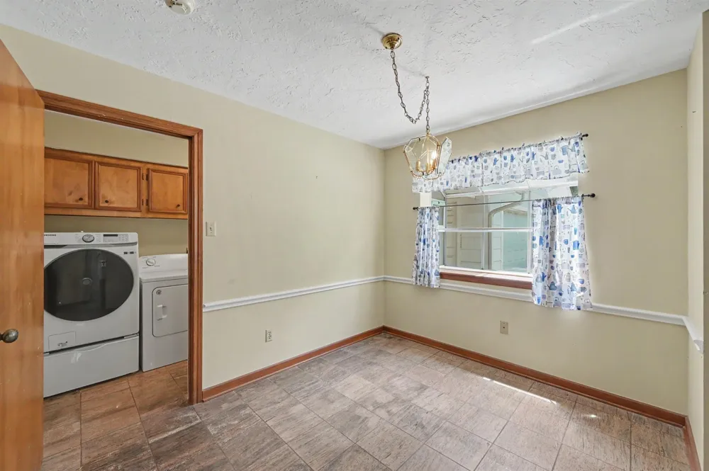 5188 Old Castle Way Conroe, TX 77304