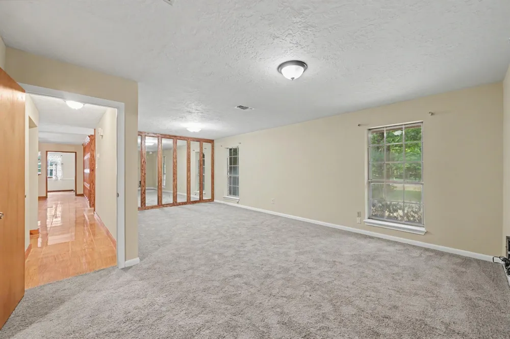 5188 Old Castle Way Conroe, TX 77304