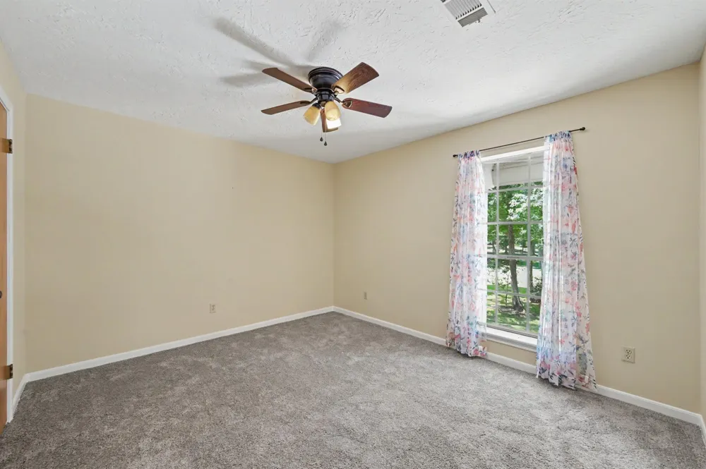 5188 Old Castle Way Conroe, TX 77304