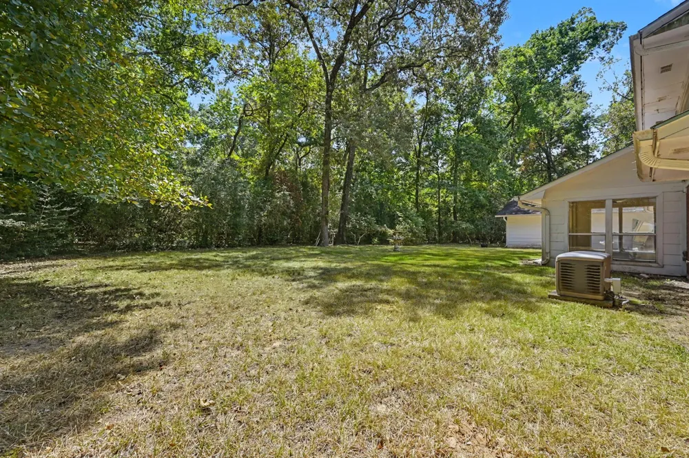 5188 Old Castle Way Conroe, TX 77304