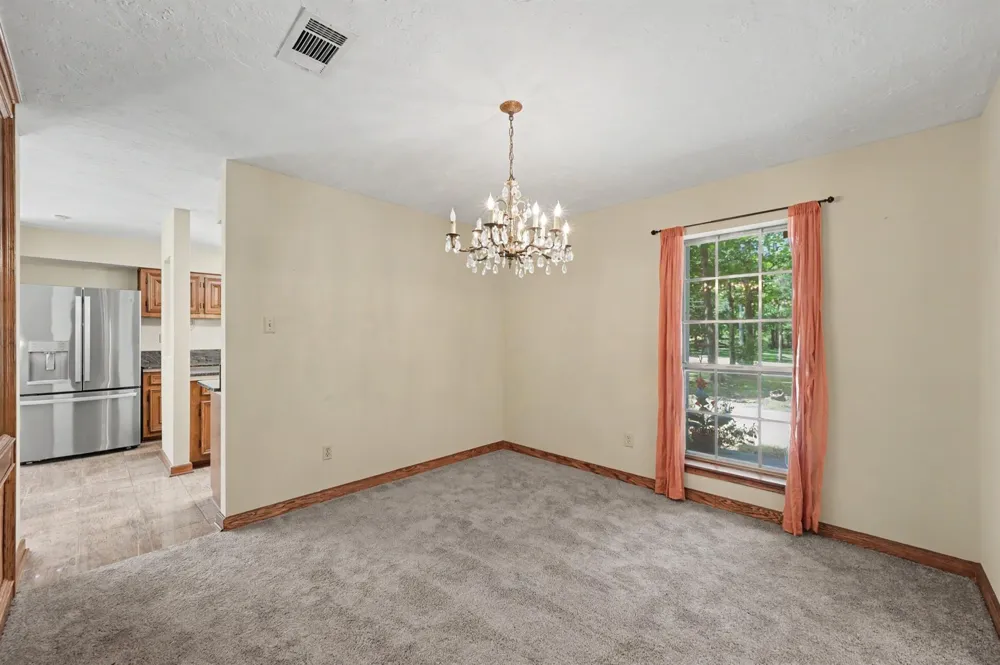 5188 Old Castle Way Conroe, TX 77304