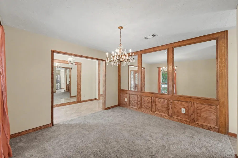 5188 Old Castle Way Conroe, TX 77304