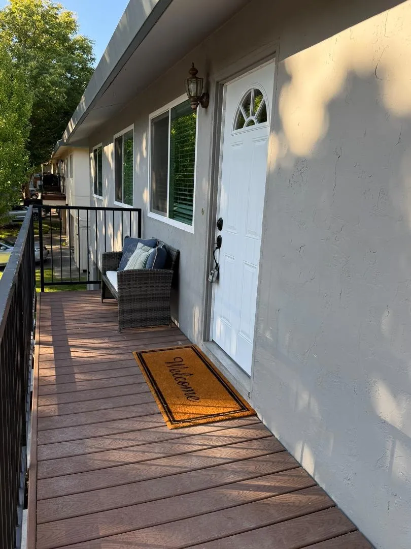 2365 Foothill Road #4 Pleasanton, CA 94588