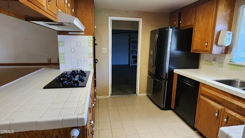 1110 Ivywood Drive Oxnard, CA 93030