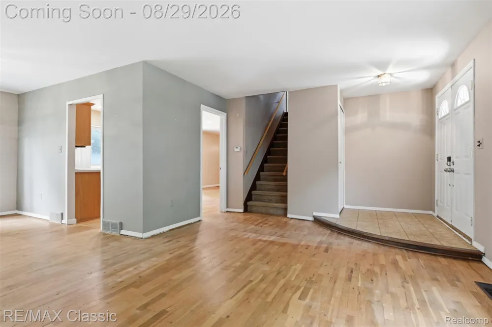 9347 Westbury Avenue Plymouth Charter Township, MI 48170