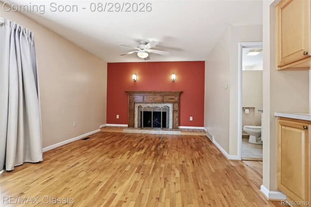 9347 Westbury Avenue Plymouth Charter Township, MI 48170