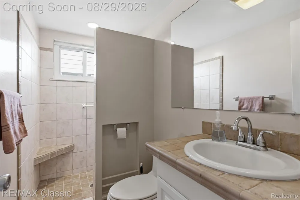 9347 Westbury Avenue Plymouth Charter Township, MI 48170