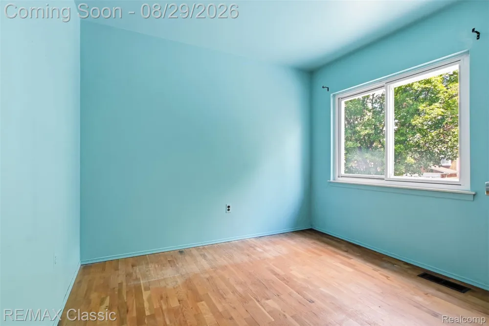 9347 Westbury Avenue Plymouth Charter Township, MI 48170