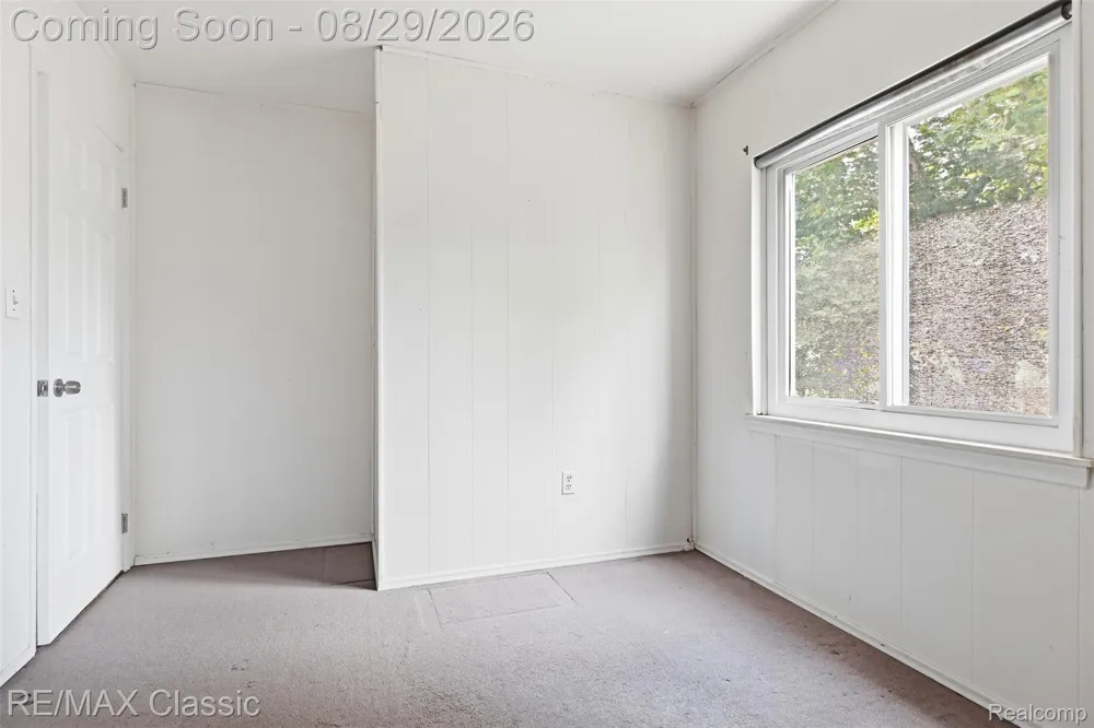 9347 Westbury Avenue Plymouth Charter Township, MI 48170