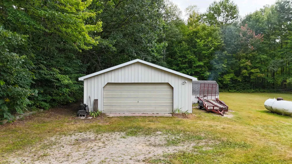 3759 S Loomis Road Chippewa Township, MI 48858