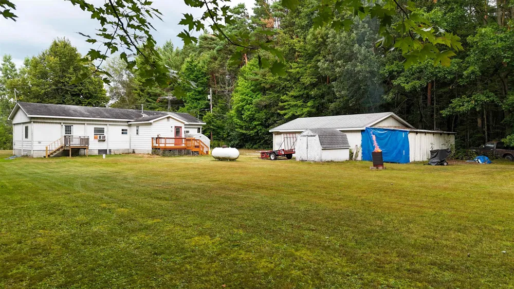 3759 S Loomis Road Chippewa Township, MI 48858