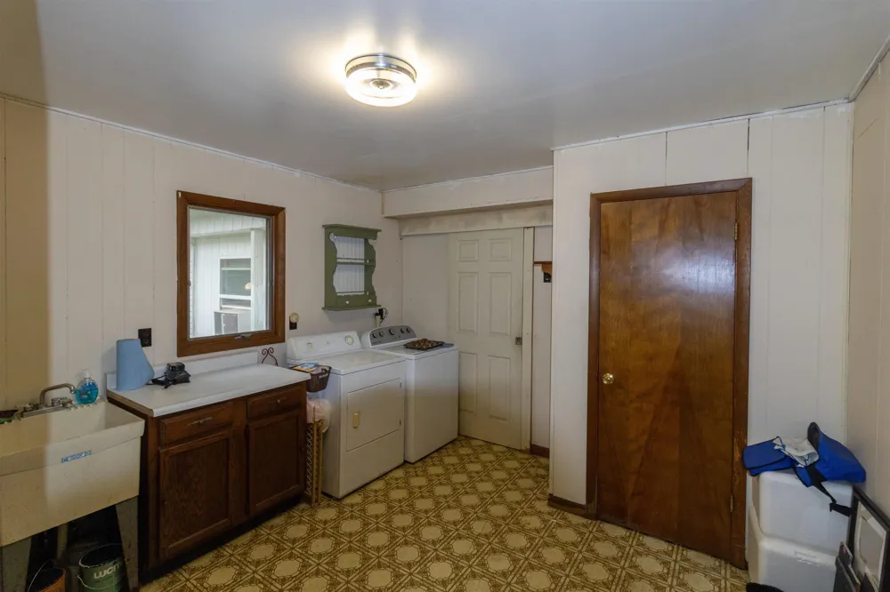 3759 S Loomis Road Chippewa Township, MI 48858