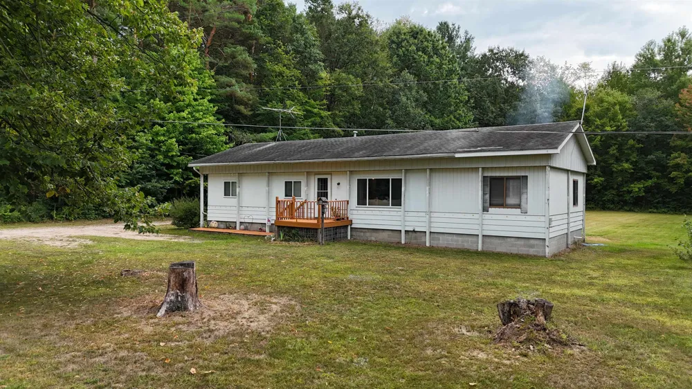 3759 S Loomis Road Chippewa Township, MI 48858