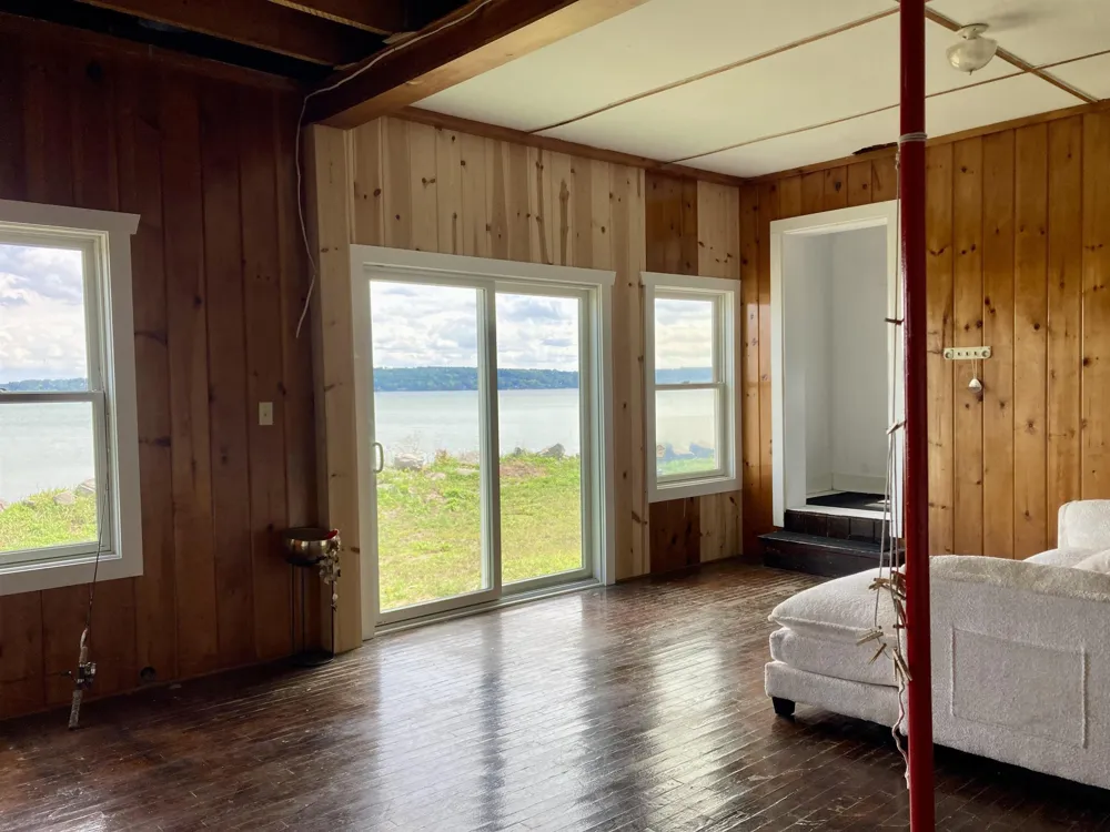 800 St Joseph Street Suttons Bay Township, MI 49682