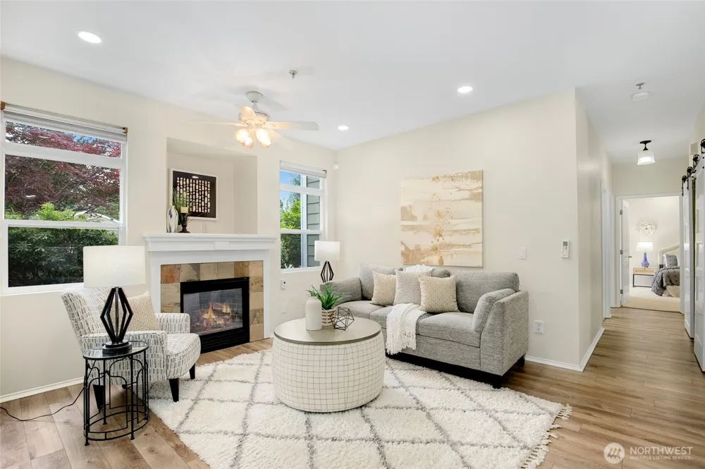 595 241st Lane SE Sammamish, WA 98074