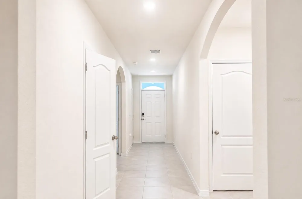 2132 SILVER BROOK WAY Davenport, FL 33837