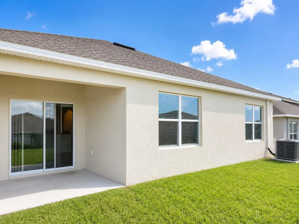 2132 SILVER BROOK WAY Davenport, FL 33837