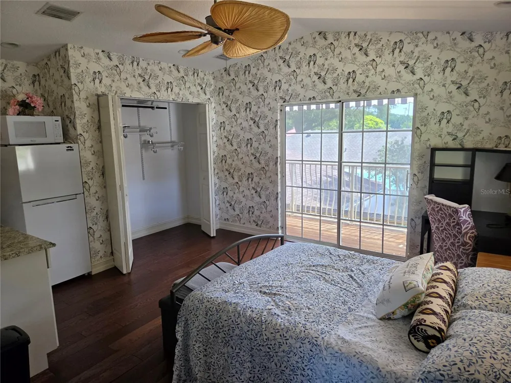 1132 RIDGE DRIVE Palm Harbor, FL 34683
