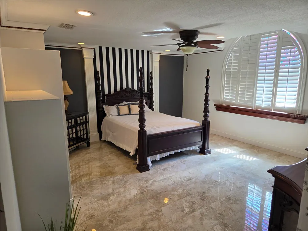 1132 RIDGE DRIVE Palm Harbor, FL 34683