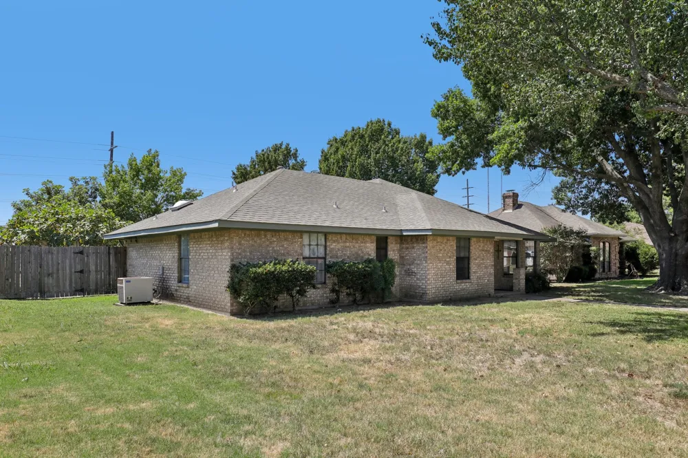 3805 Sunhill Drive Greenville, TX 75402