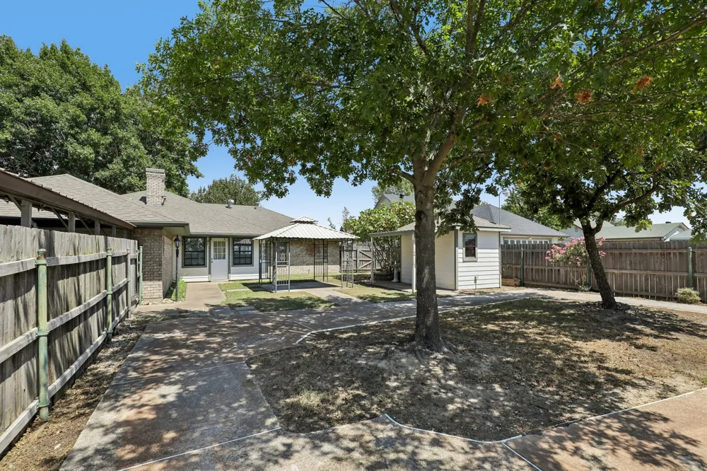 3805 Sunhill Drive Greenville, TX 75402