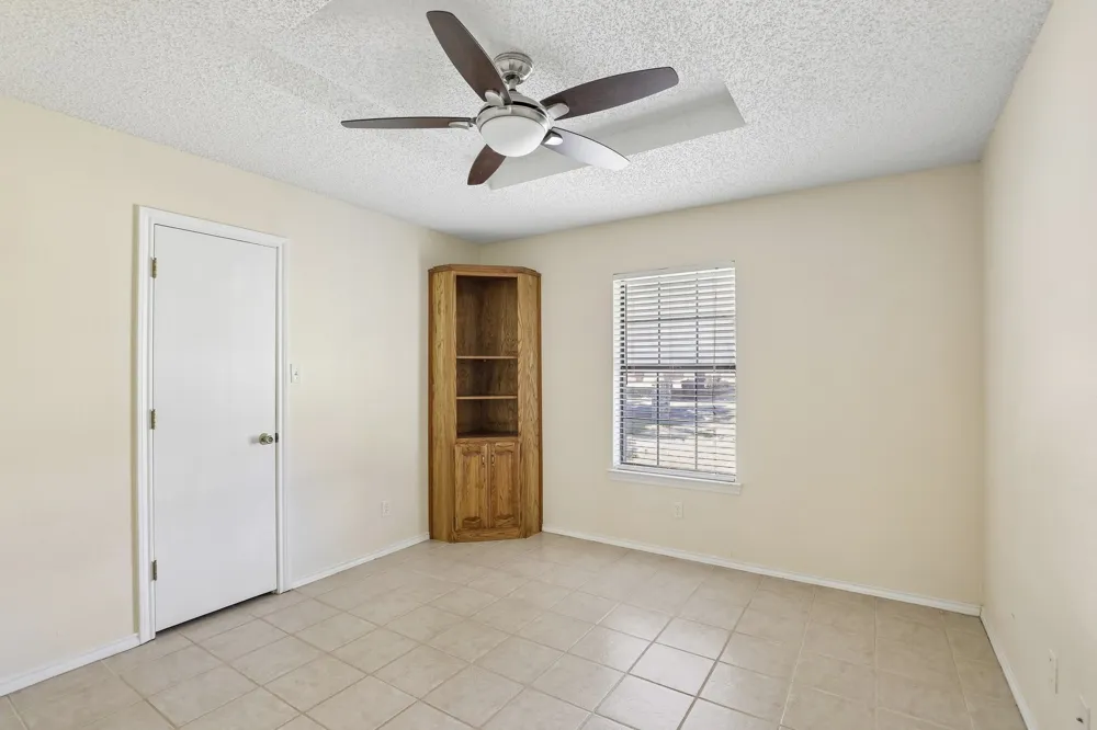 3805 Sunhill Drive Greenville, TX 75402
