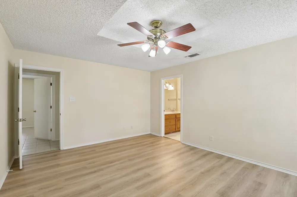 3805 Sunhill Drive Greenville, TX 75402