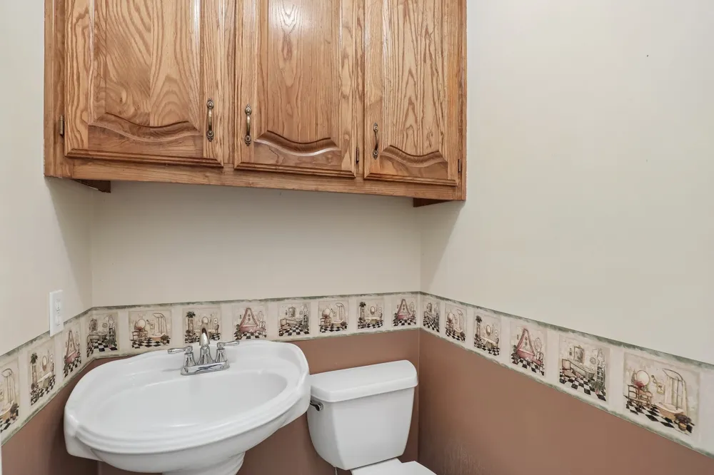 3805 Sunhill Drive Greenville, TX 75402