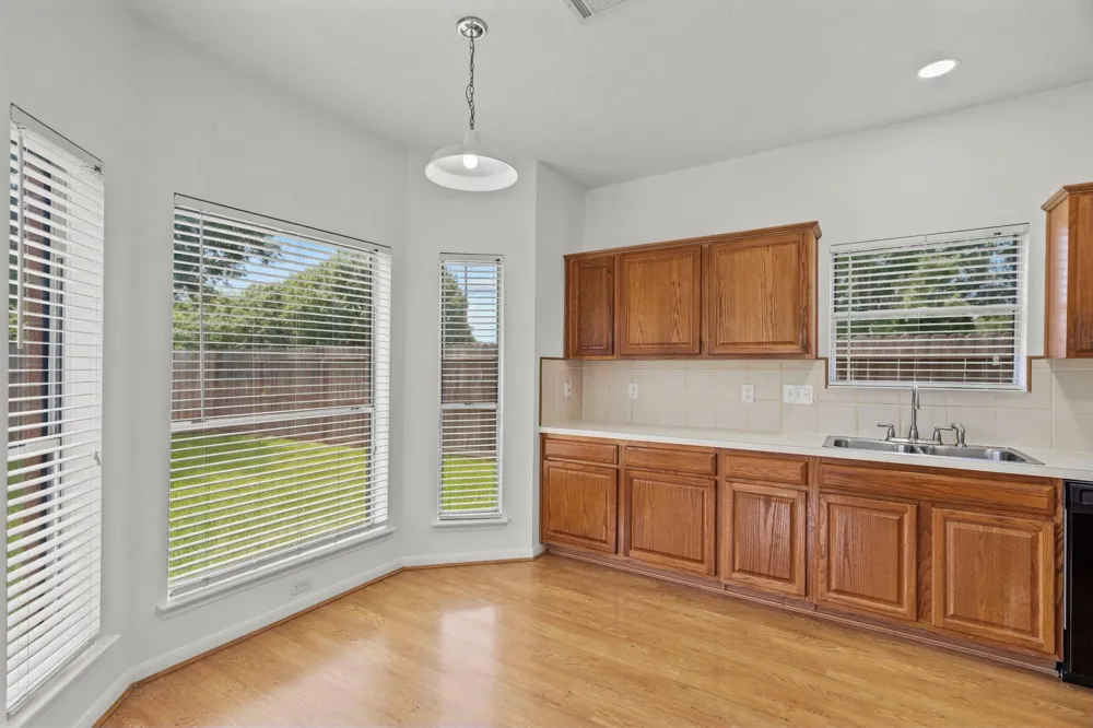 4406 Fountain Creek Court Pasadena, TX 77505