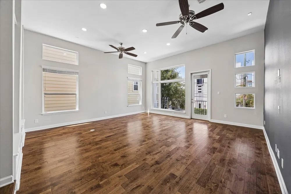5631 Kiam Street #B Houston, TX 77007