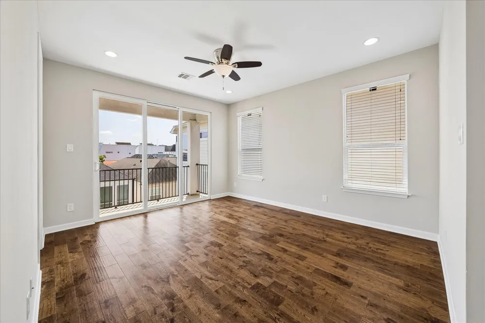 5631 Kiam Street #B Houston, TX 77007