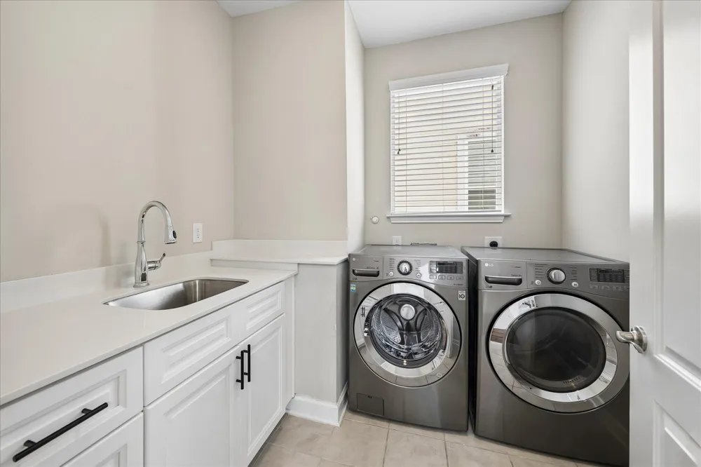 5631 Kiam Street #B Houston, TX 77007