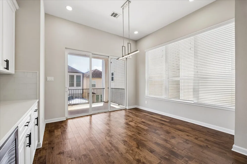 5631 Kiam Street #B Houston, TX 77007