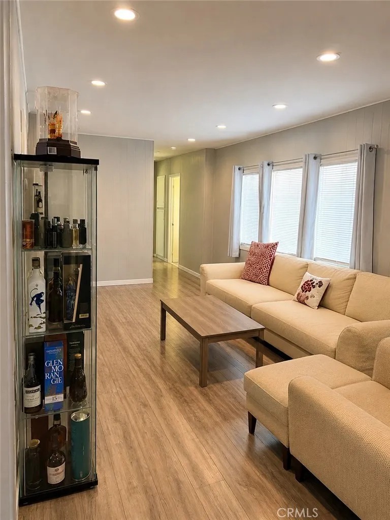 14081 Magnolia #27 Westminster, CA 92683