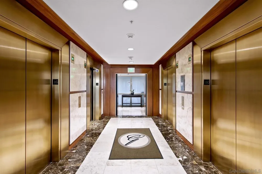 1205 Pacific #2704 San Diego, CA 92101