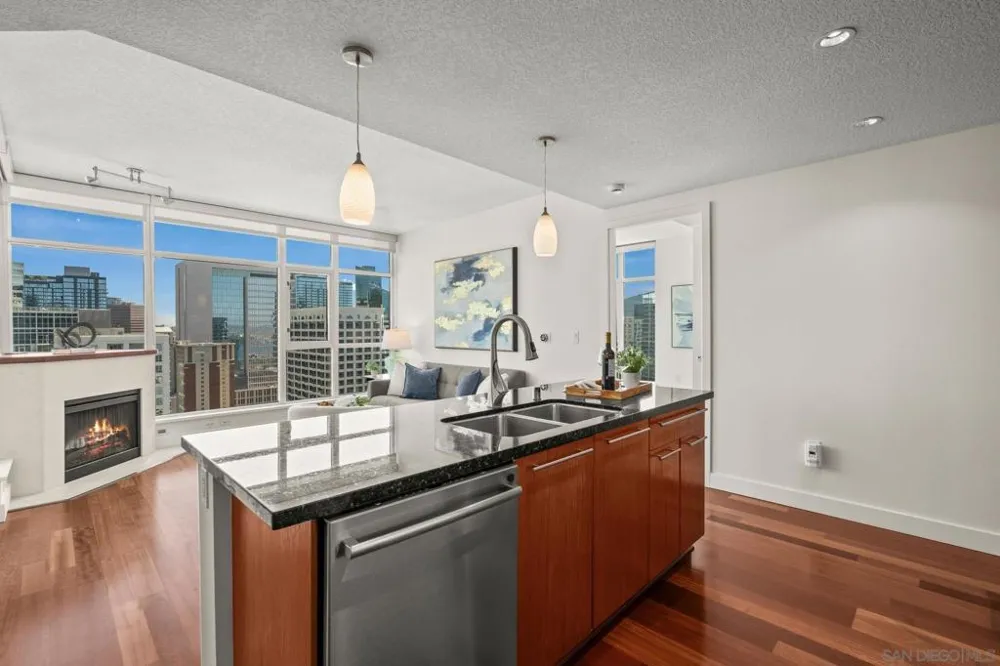 1205 Pacific #2704 San Diego, CA 92101