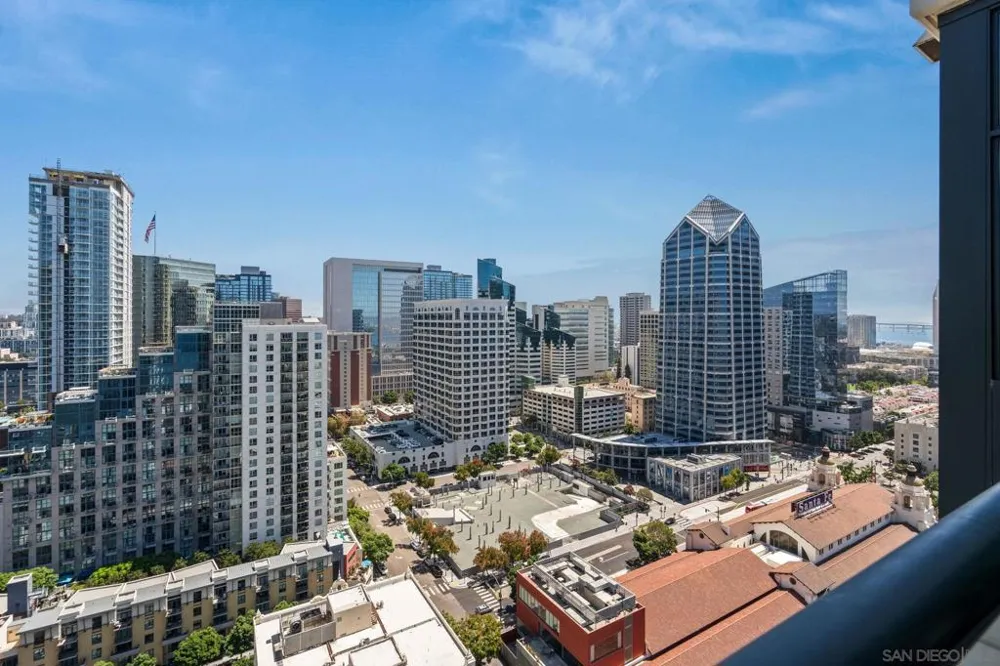 1205 Pacific #2704 San Diego, CA 92101