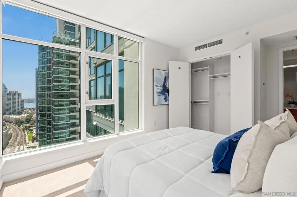 1205 Pacific #2704 San Diego, CA 92101
