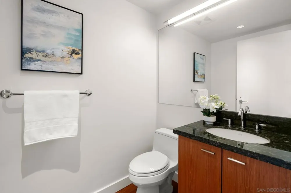 1205 Pacific #2704 San Diego, CA 92101