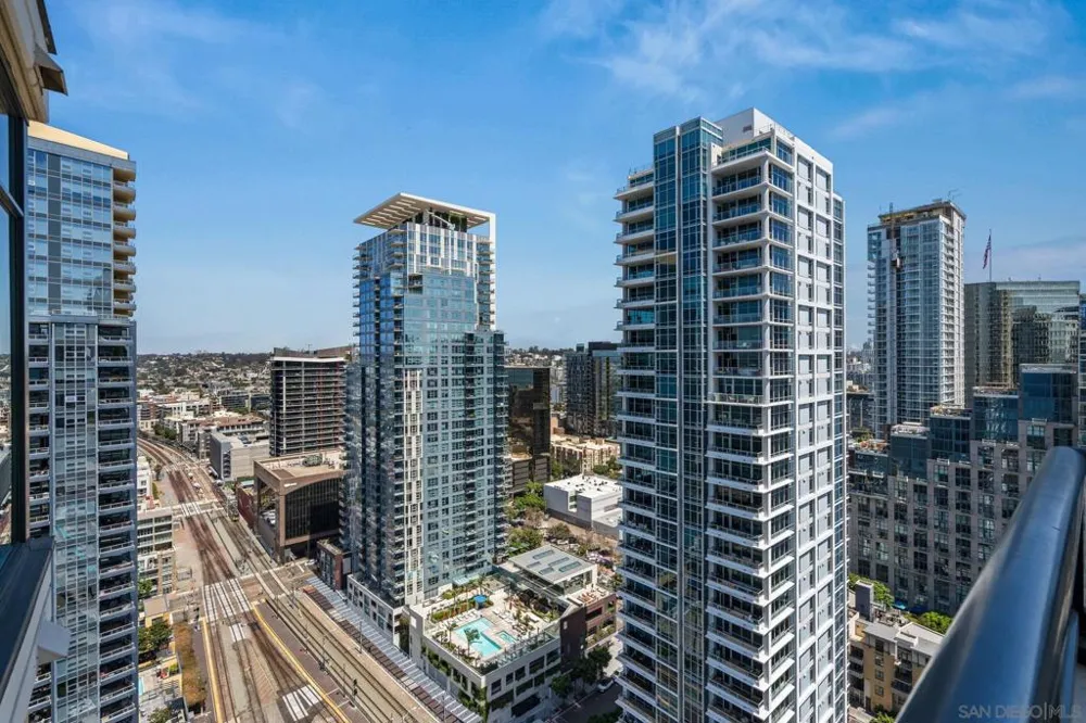 1205 Pacific #2704 San Diego, CA 92101