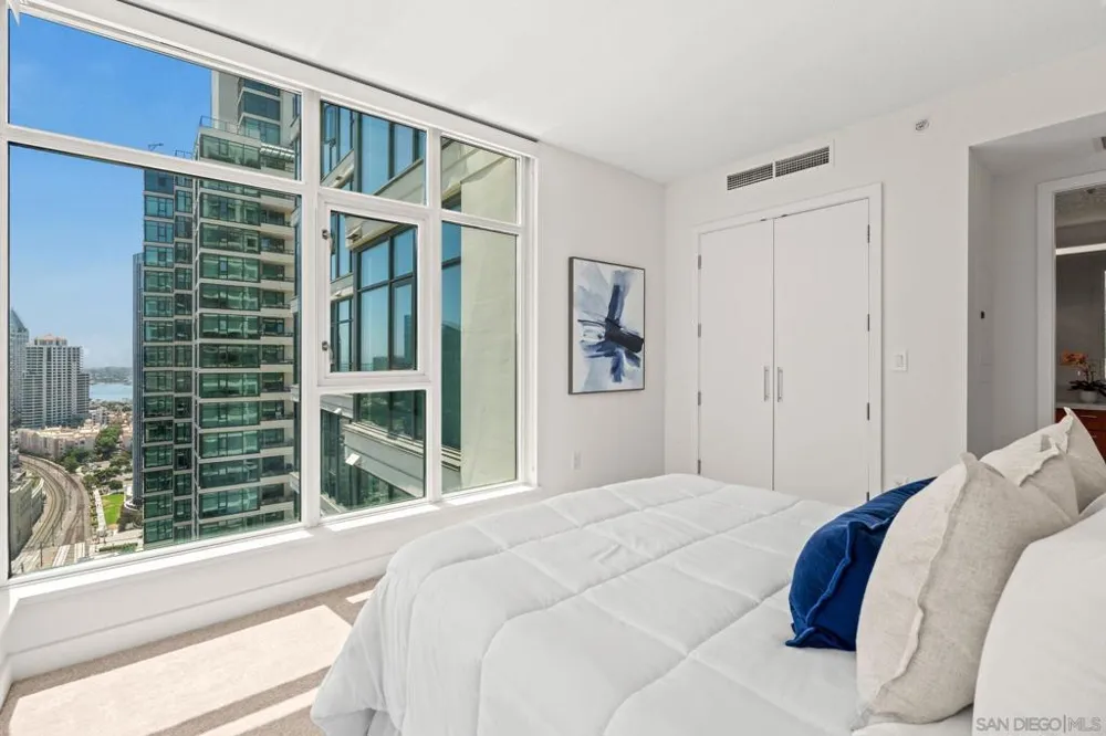 1205 Pacific #2704 San Diego, CA 92101