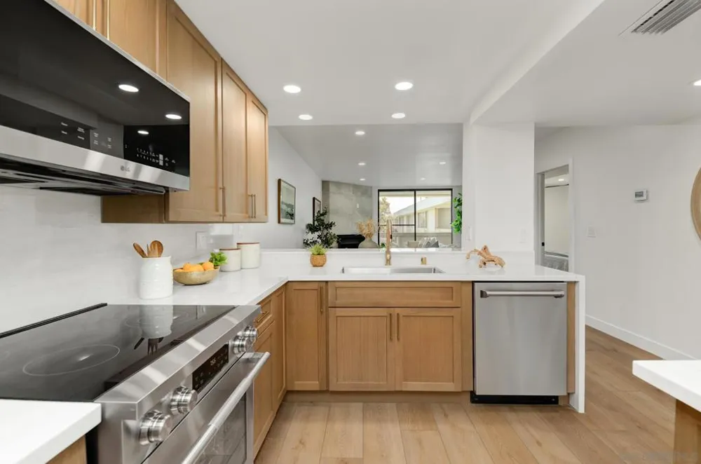 3098 Rue Dorleans #315 San Diego, CA 92110