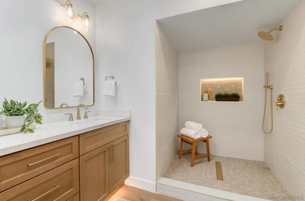 3098 Rue Dorleans #315 San Diego, CA 92110