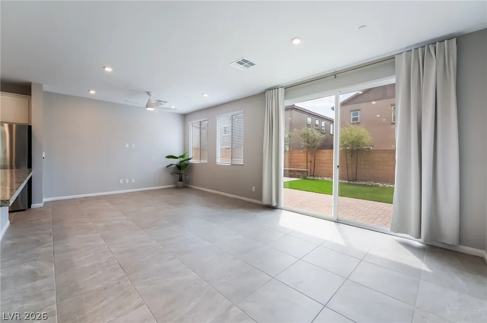 869 Greenspire Street Henderson, NV 89011