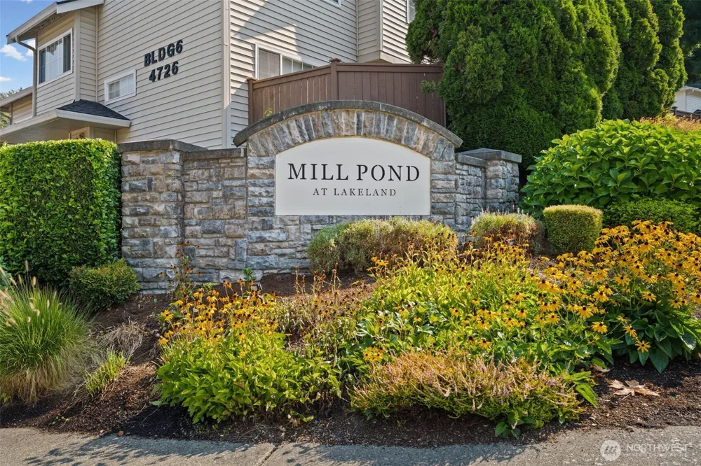 4714 Mill Pond Drive SE #403 Auburn, WA 98092