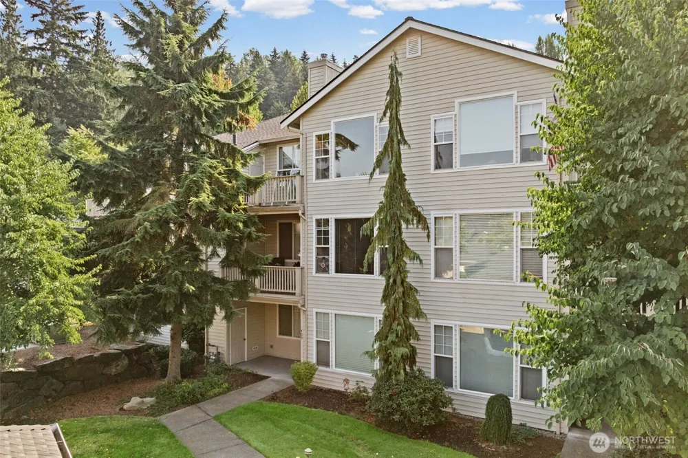 4714 Mill Pond Drive SE #403 Auburn, WA 98092