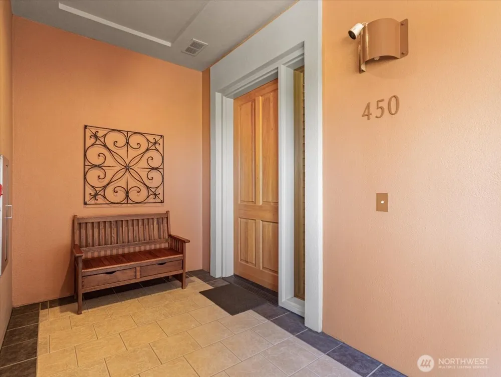 2015 SE Columbia River Dr #450 Vancouver, WA 98661