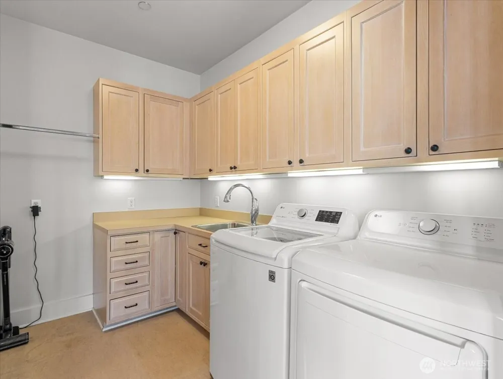 2015 SE Columbia River Dr #450 Vancouver, WA 98661