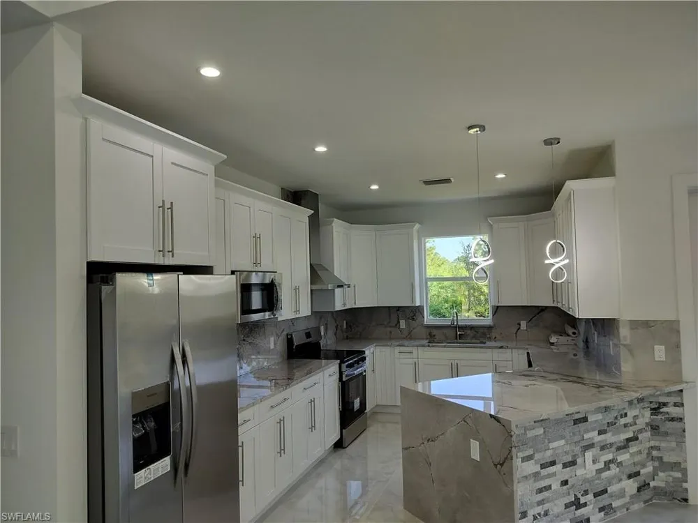 4369 54th Avenue NE Naples, FL 34120