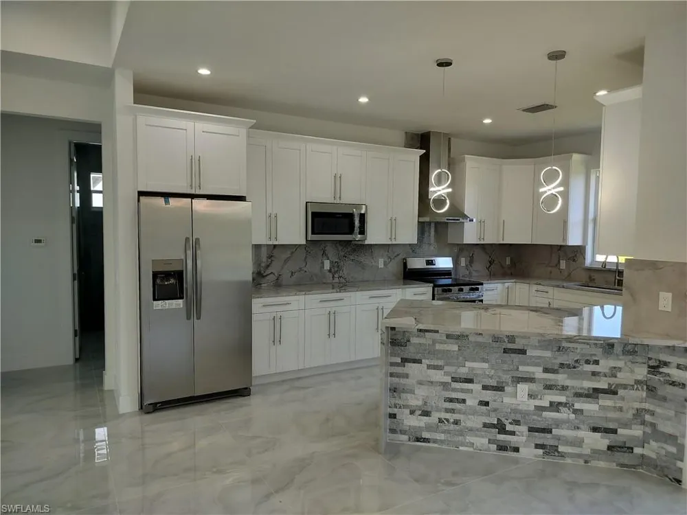 4369 54th Avenue NE Naples, FL 34120